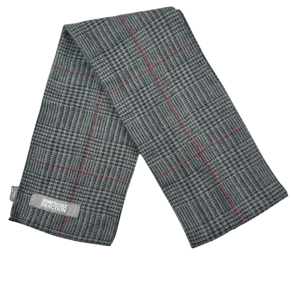 Stylish Kenneth Cole Men's Scarf - Excellent Condition!